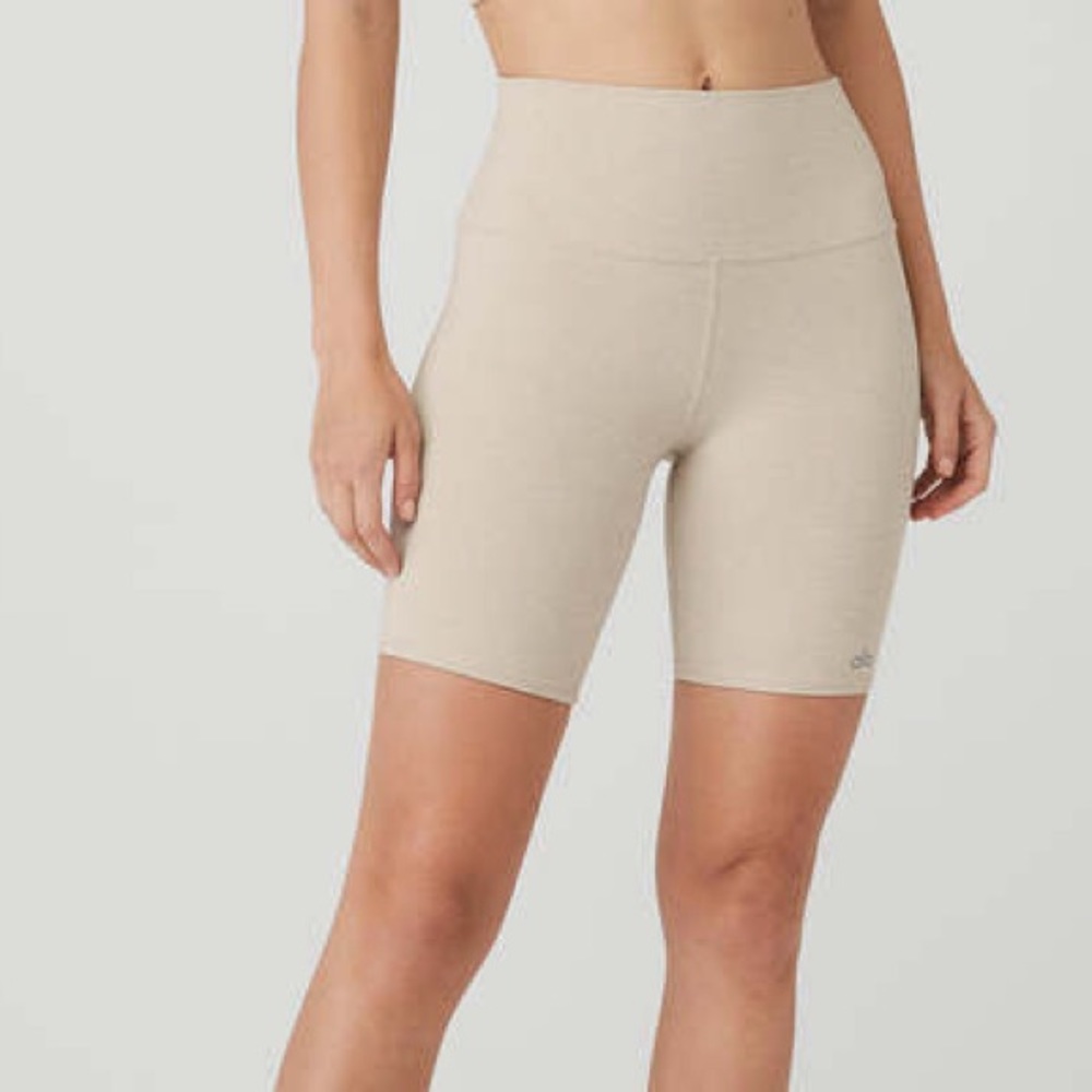 Alo 7" High-Waist Biker Short - Oatmeal Heather